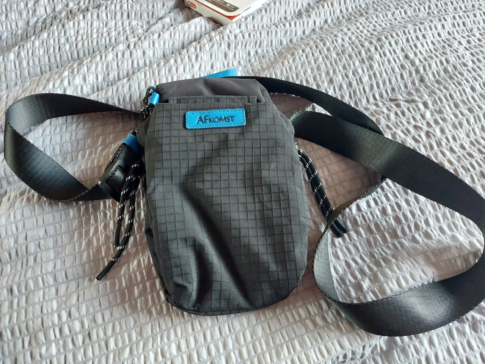 AFKOMST Crossbody Phone Bag Small Nylon Shoulder Bag with Detachable Straps
