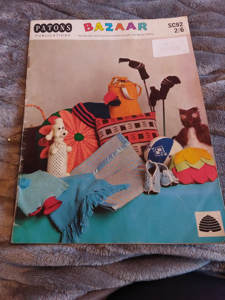 Vintage Patons knitting booklet: Bazaar 1960s