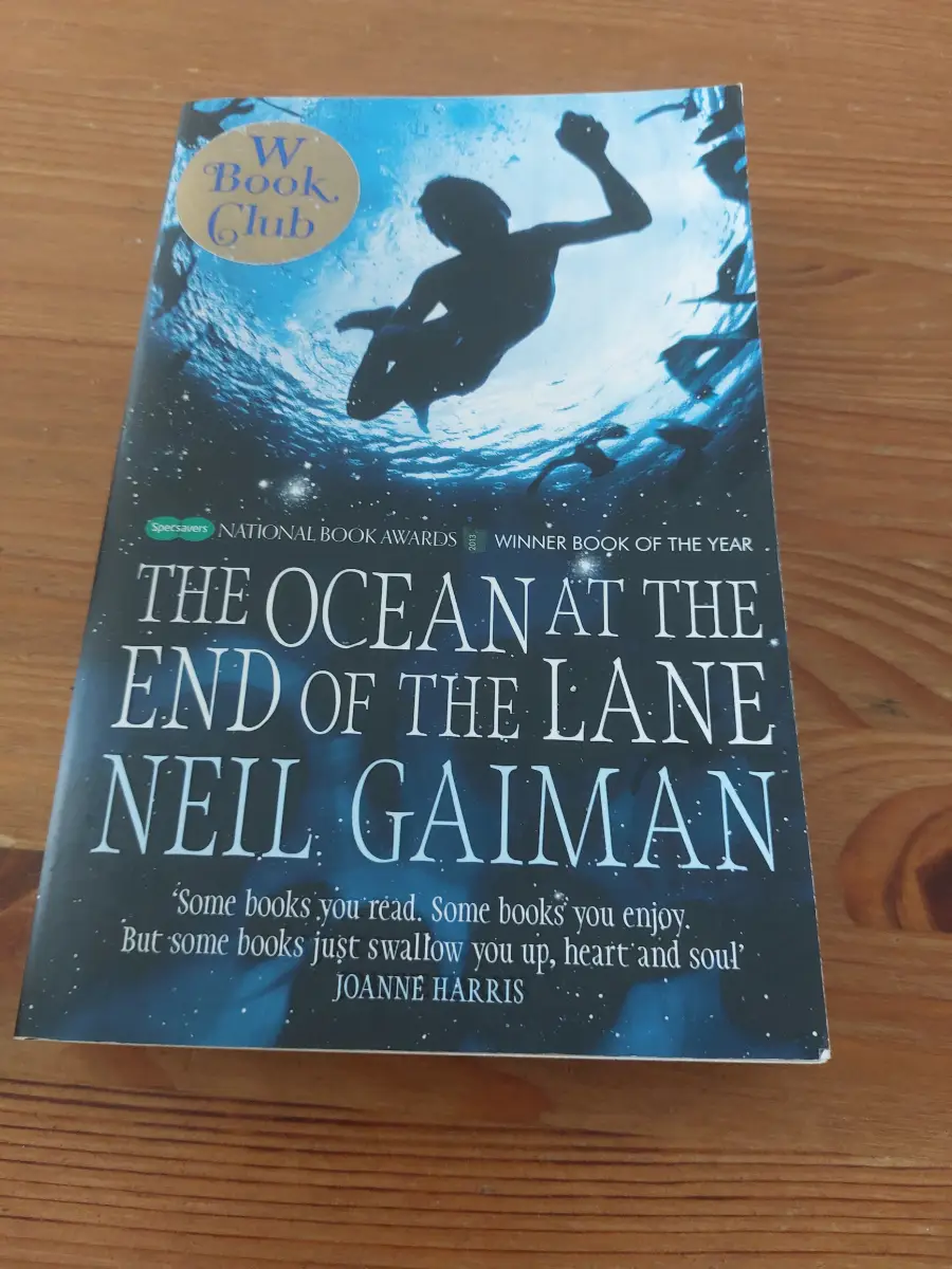 Neil Gaiman: The Ocean at the End of the Lane