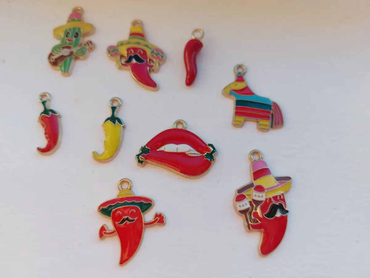 9 Mexican and chilli themed charms