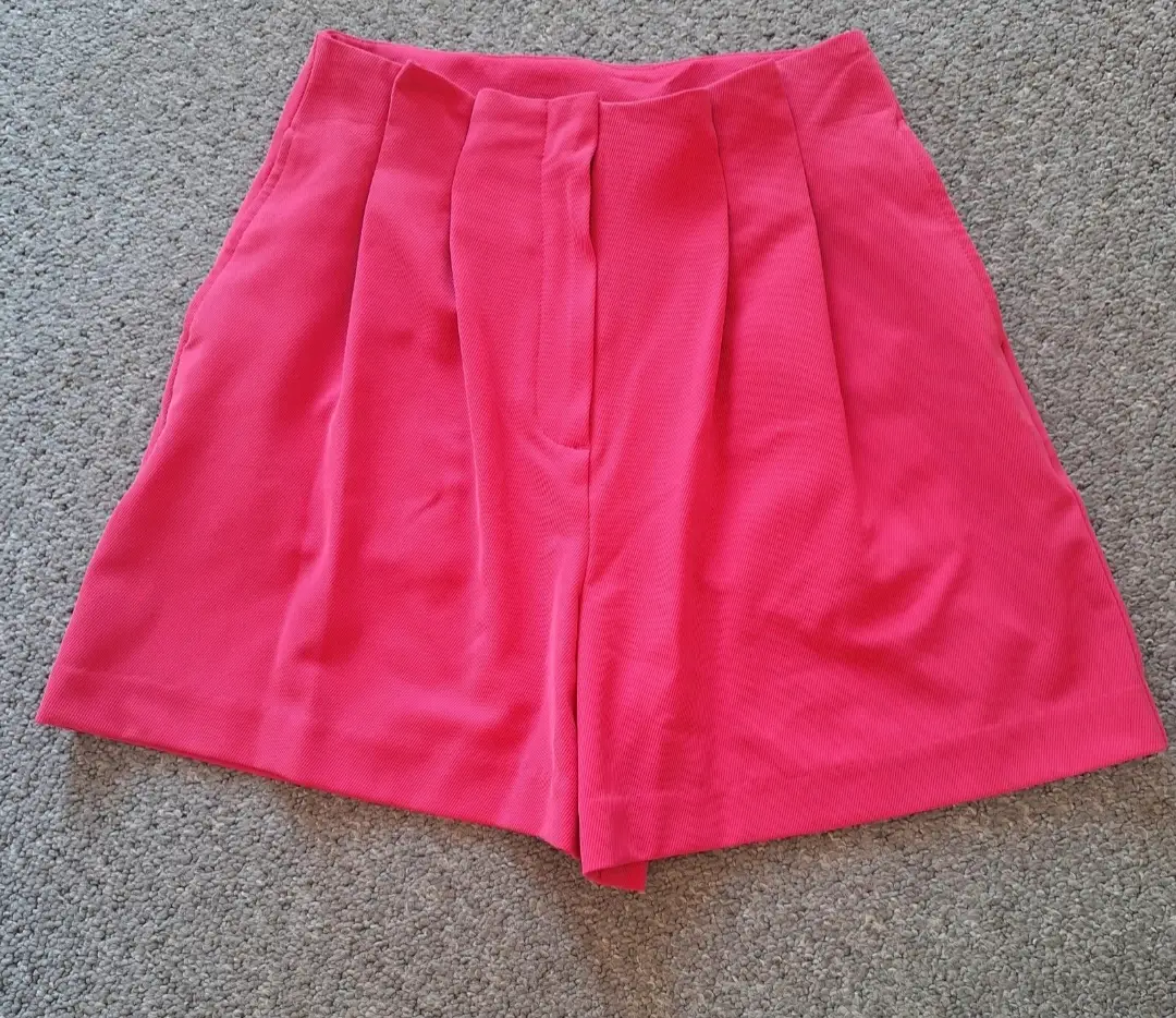 Primark High Waisted Flated Shorts 6uk