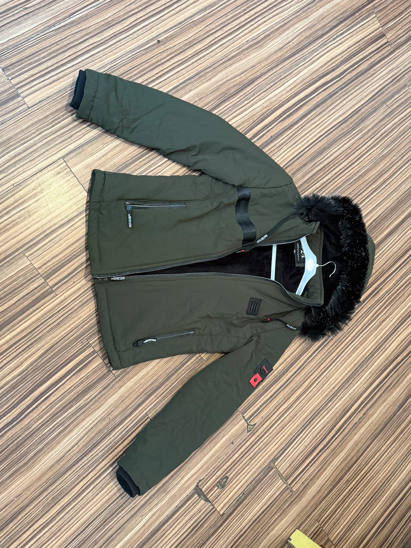 Men’s Olive Green Padded Winter Jacket — Faux Fur Hood, Warm Lined, Zip Pockets