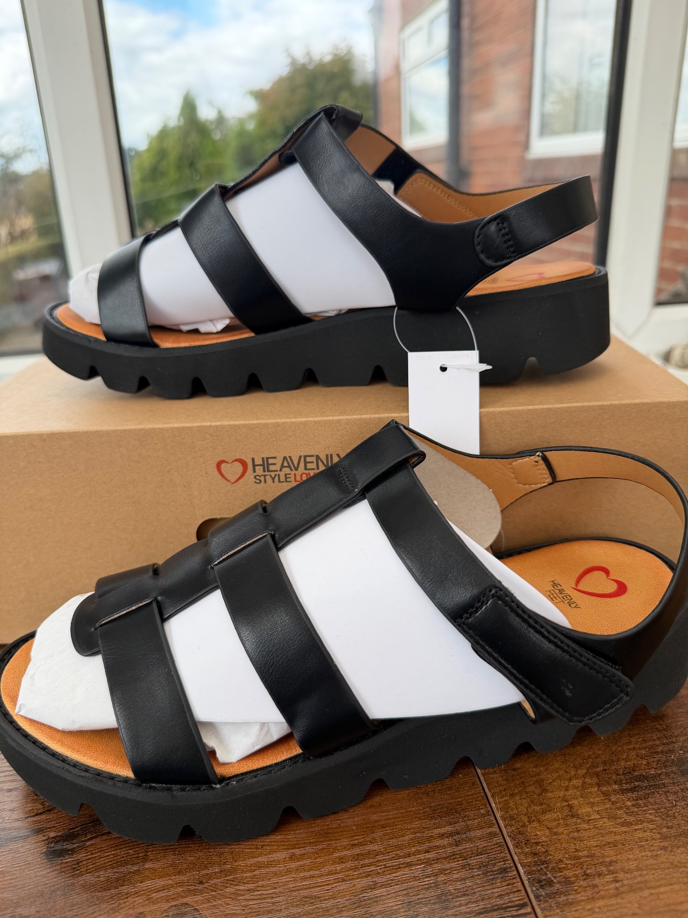 Heavenly Feet Black Gladiator Sandal UK 8 EEE