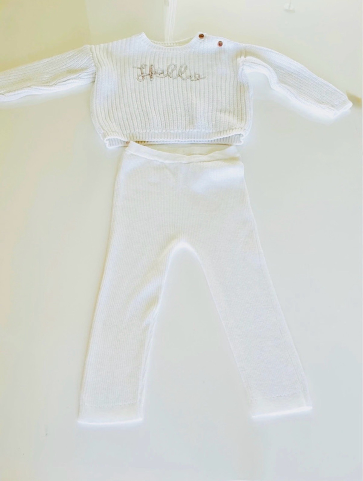 Baby Co-Ord  White Knitted Top & Trousers Set age 12-18 months