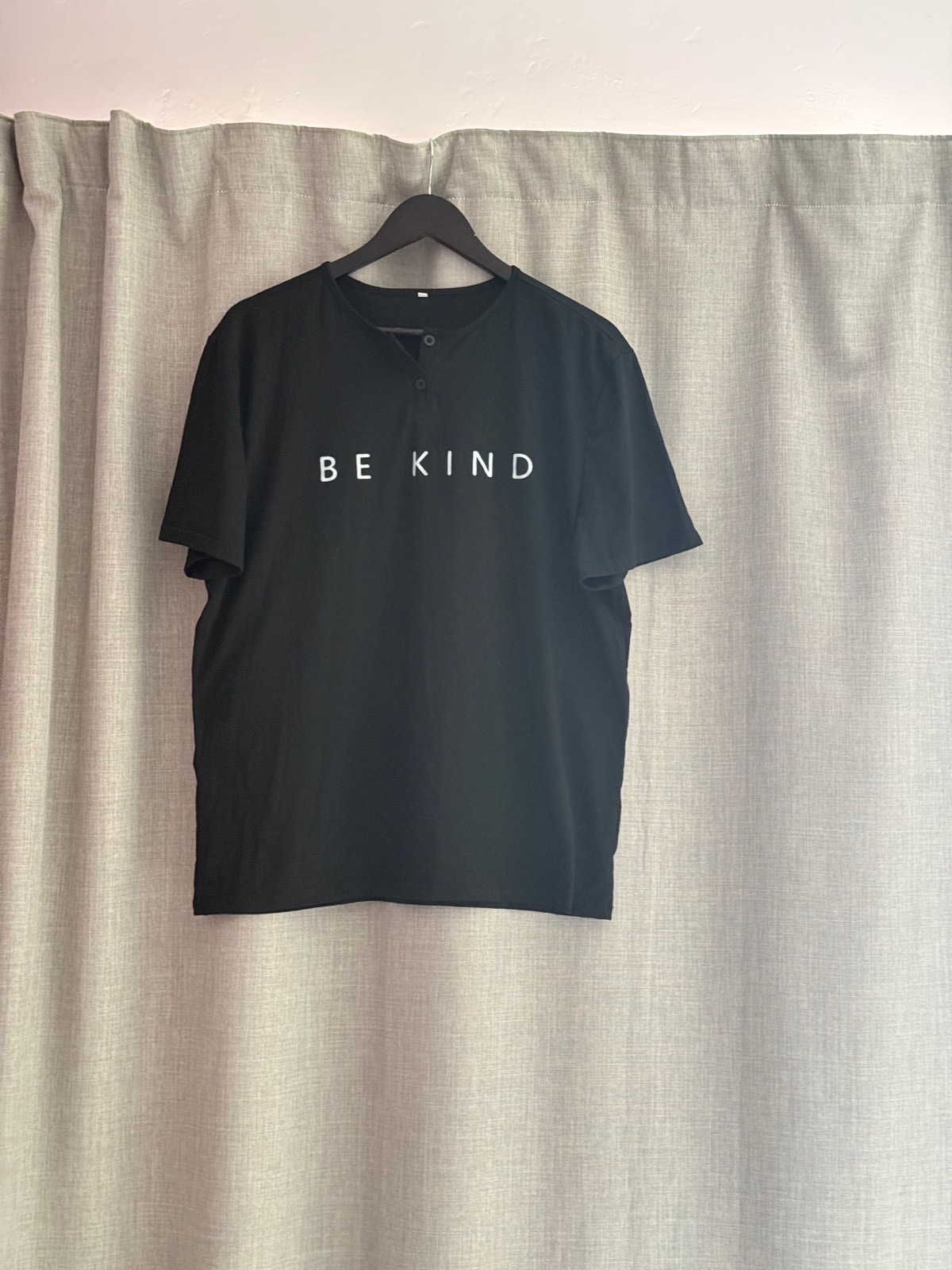 Black "Be Kind" Henley T-Shirt Button Detail Short Sleeve Size L