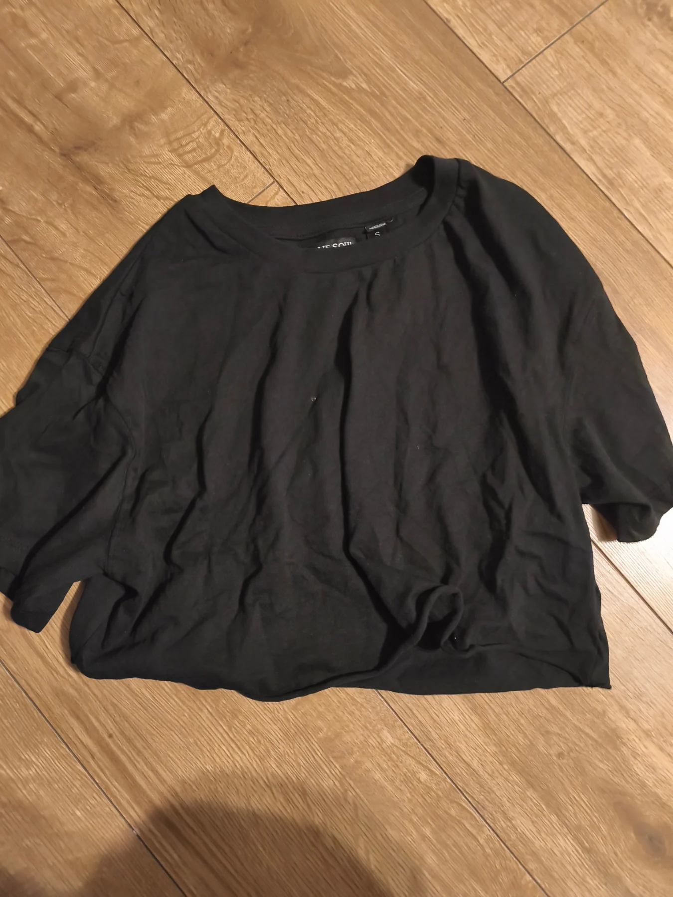 Black crop top