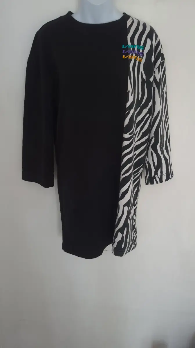 Vans half and half womens zebra print oversized jumper dress size XS extra small