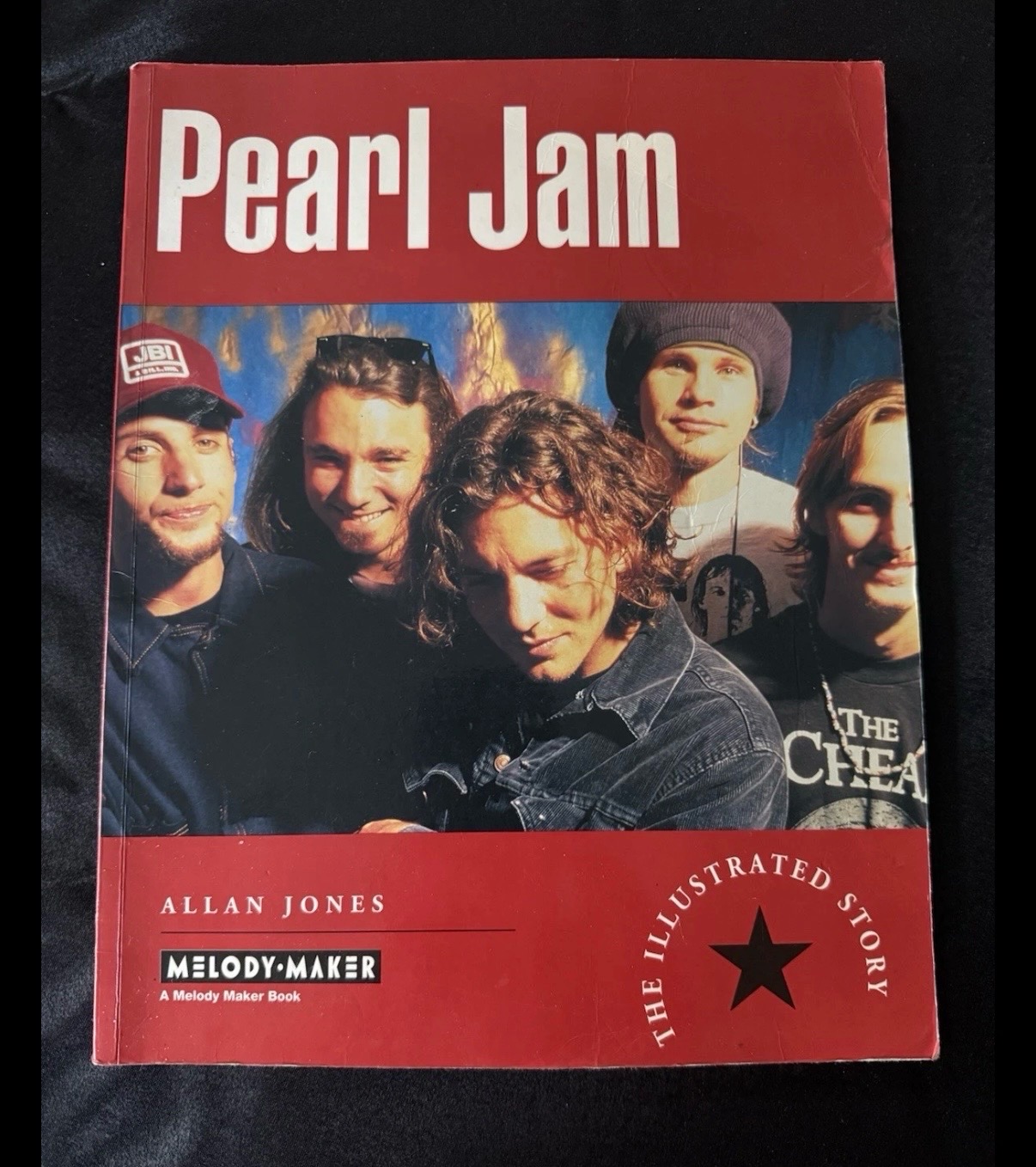 PEARL JAM - THE ILLUSTRATED STORY, A MELODY MAKER BOOK By Allan Jones