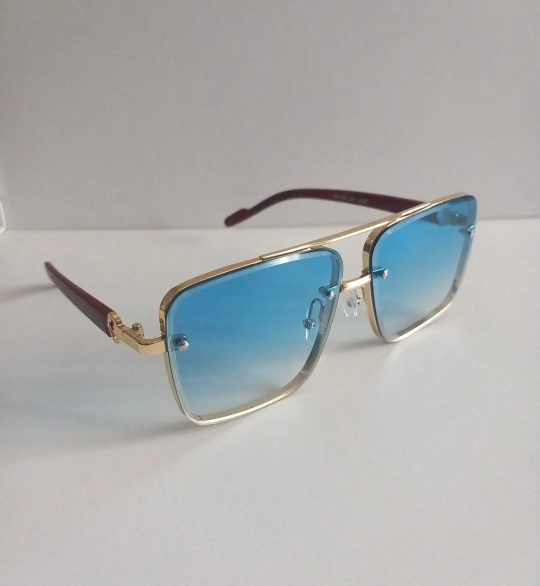 Sunglasses Blue lens