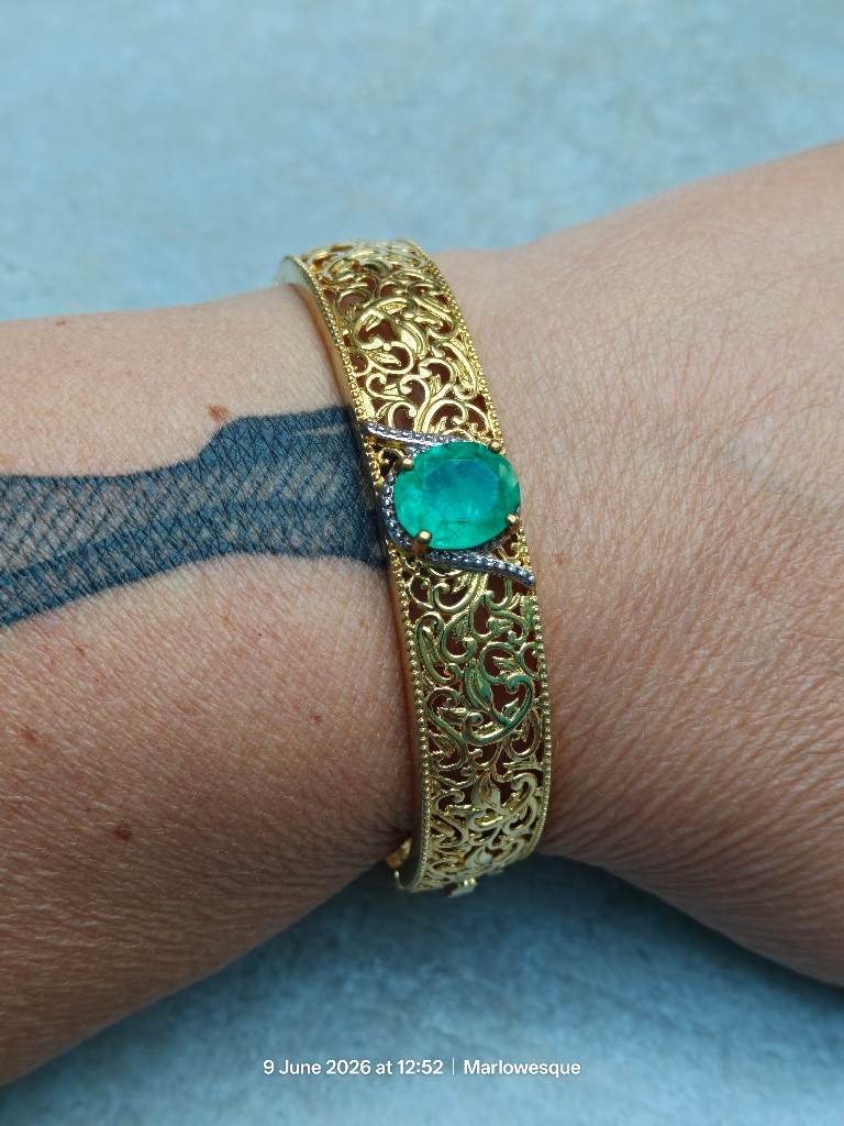 Emeraldine Triplet Quartz Gold Tone Filigree Bangle