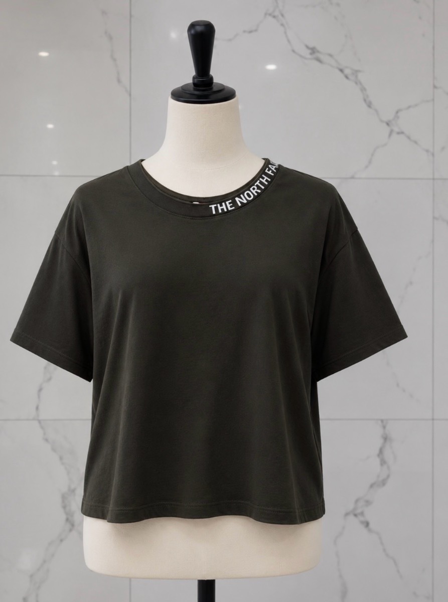 The North Face T-shirt size medium
