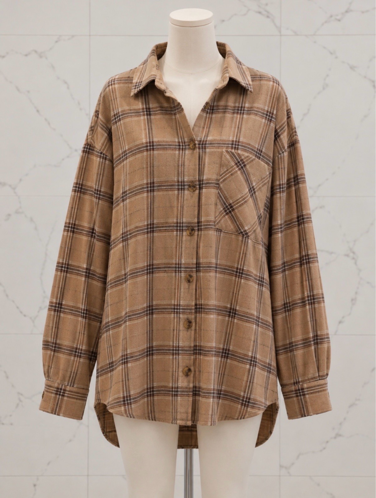 Oversized checked shirt size 8