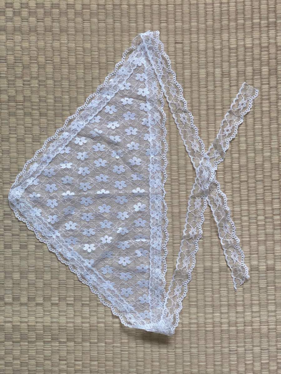 Sheer White Lace Triangle Hair Scarf – Japanese-Inspired, Soft Feminine