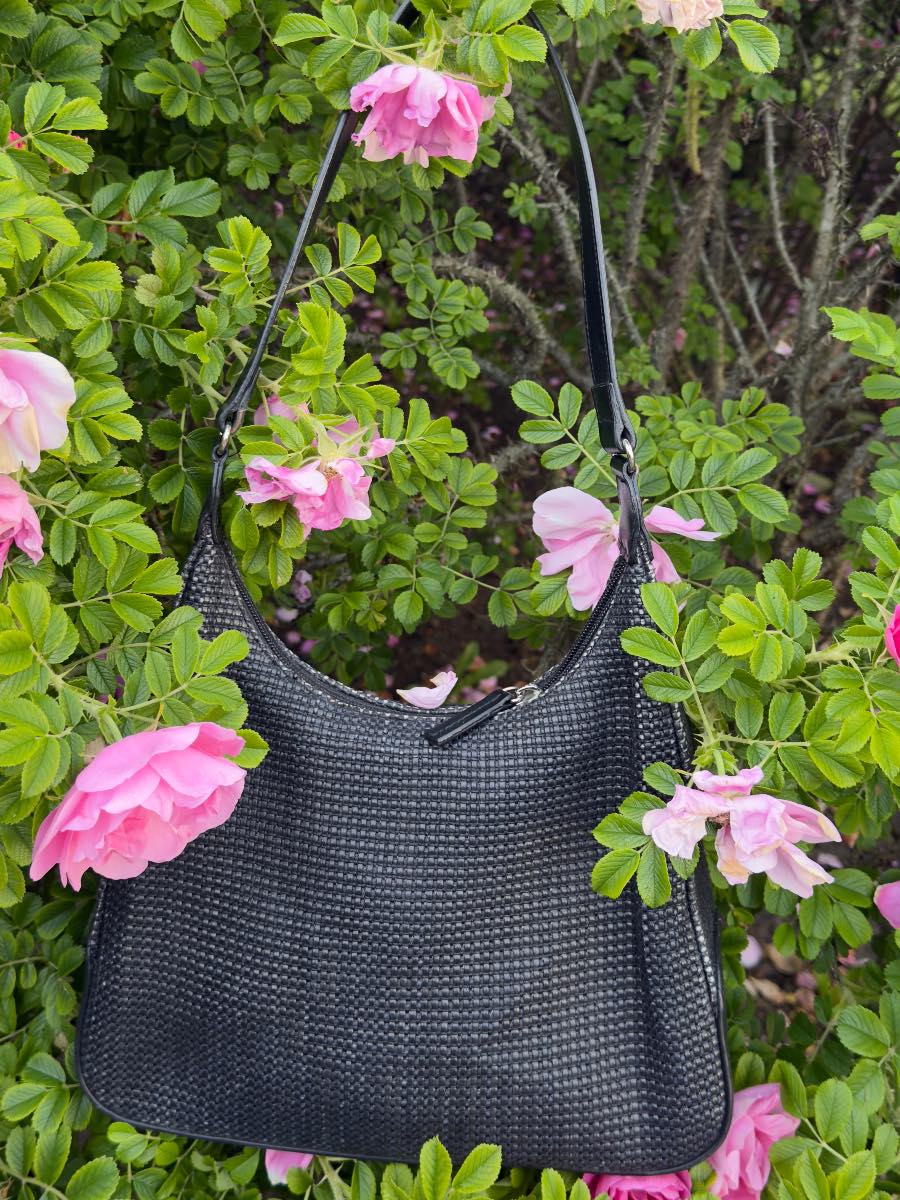 Vintage Style Vezzano Black Woven Shoulder Bag Y2K Baguette