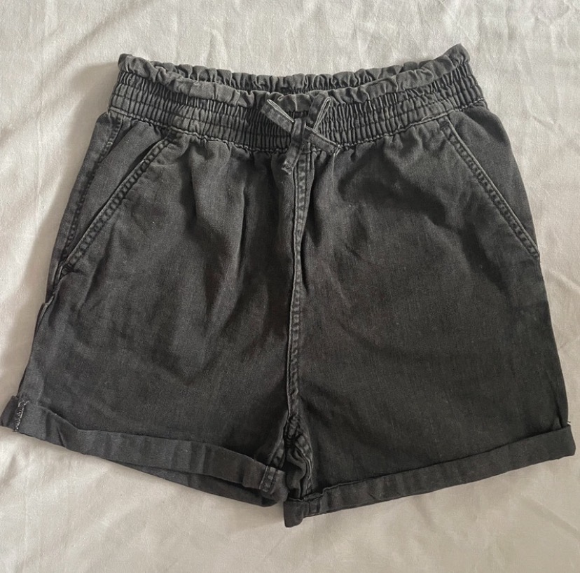 H&M girls black denim shorts size 7-8Y