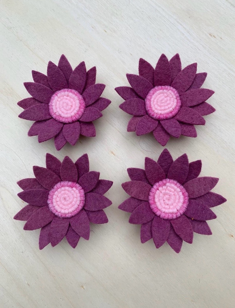 Mulberry bush felt flowers