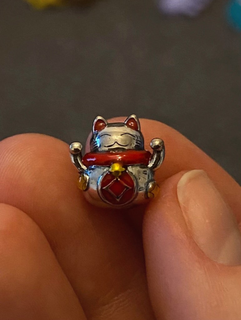 Japanese Maneki-Neko Lucky Cat Charm