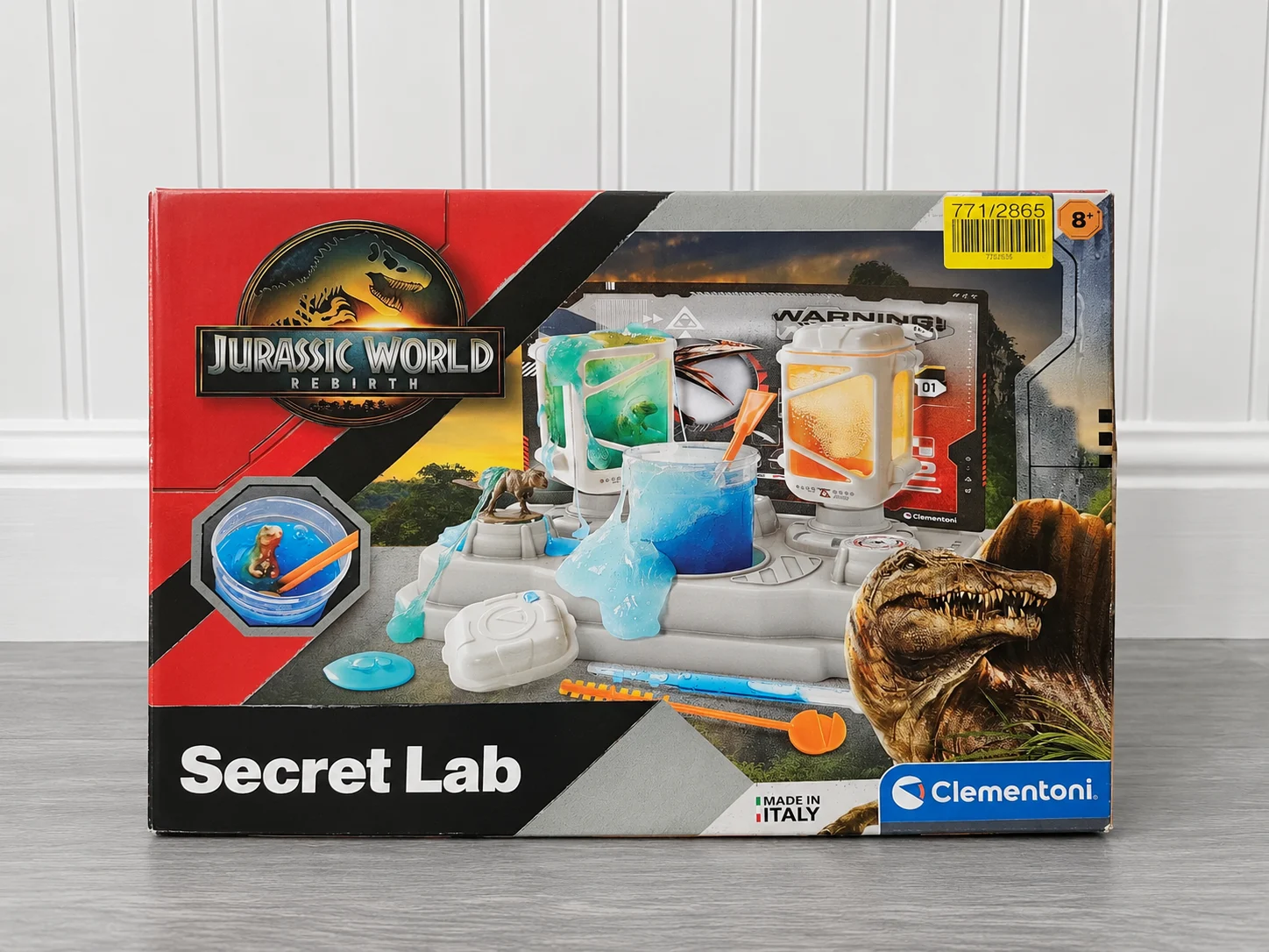 Jurassic world secret lab