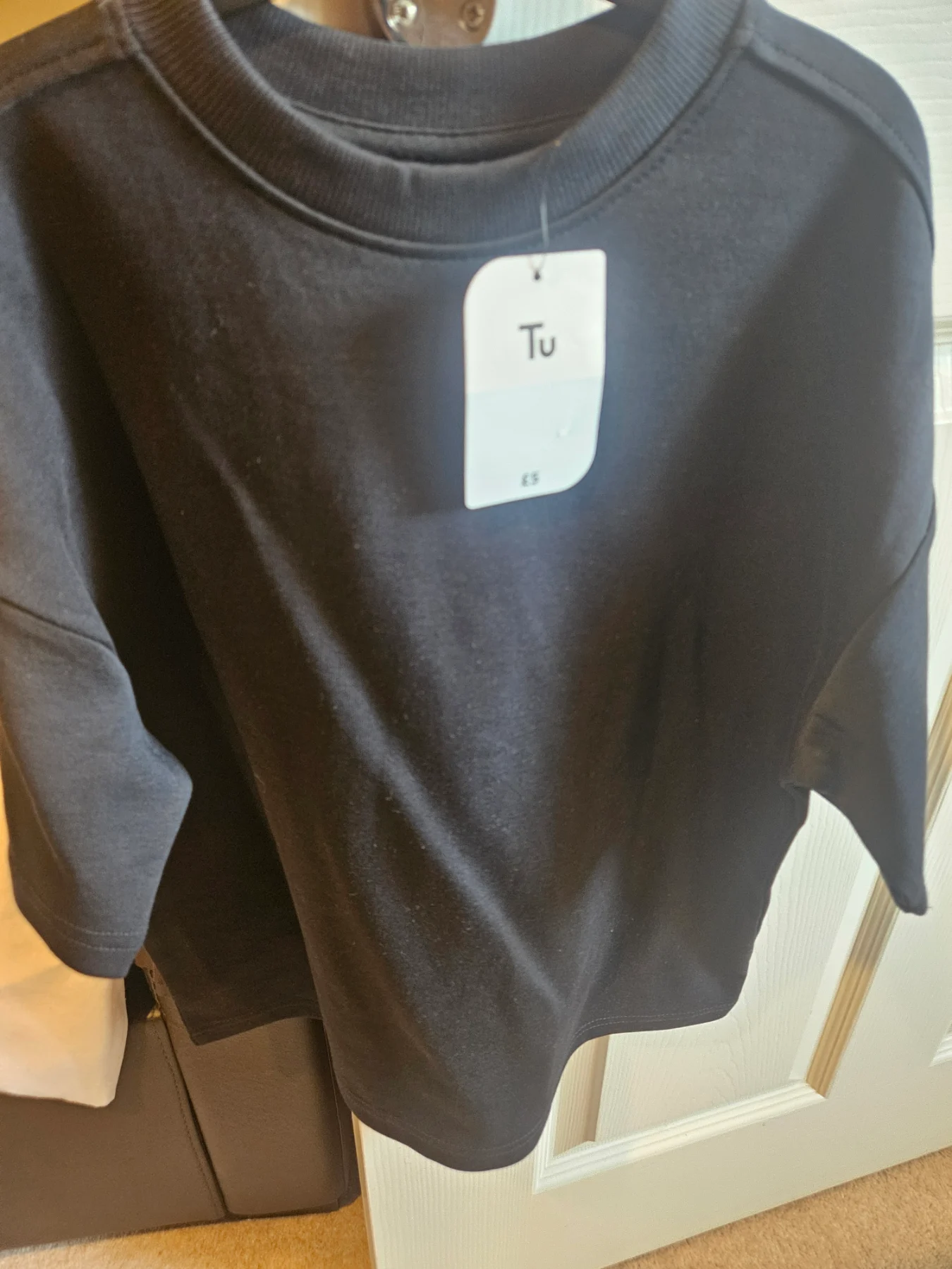 Brand new with tags boys black tshirt age 5