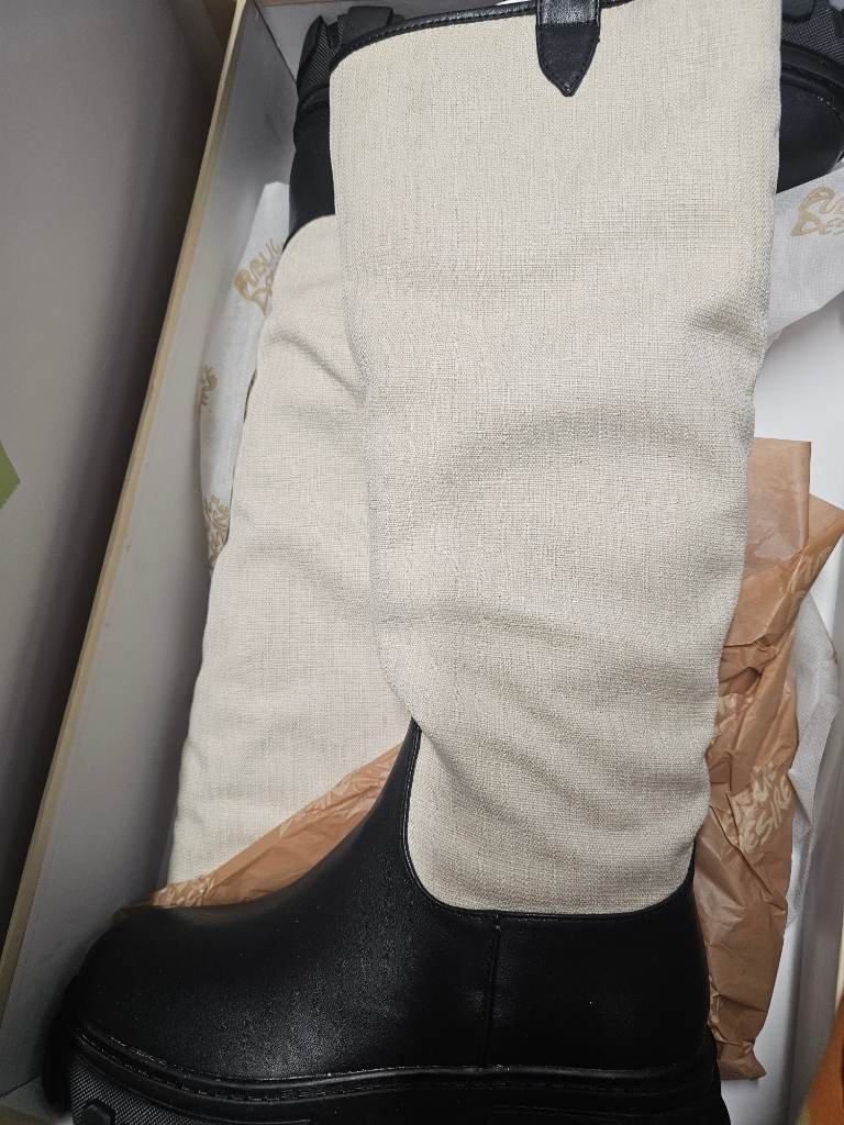 public desire boots