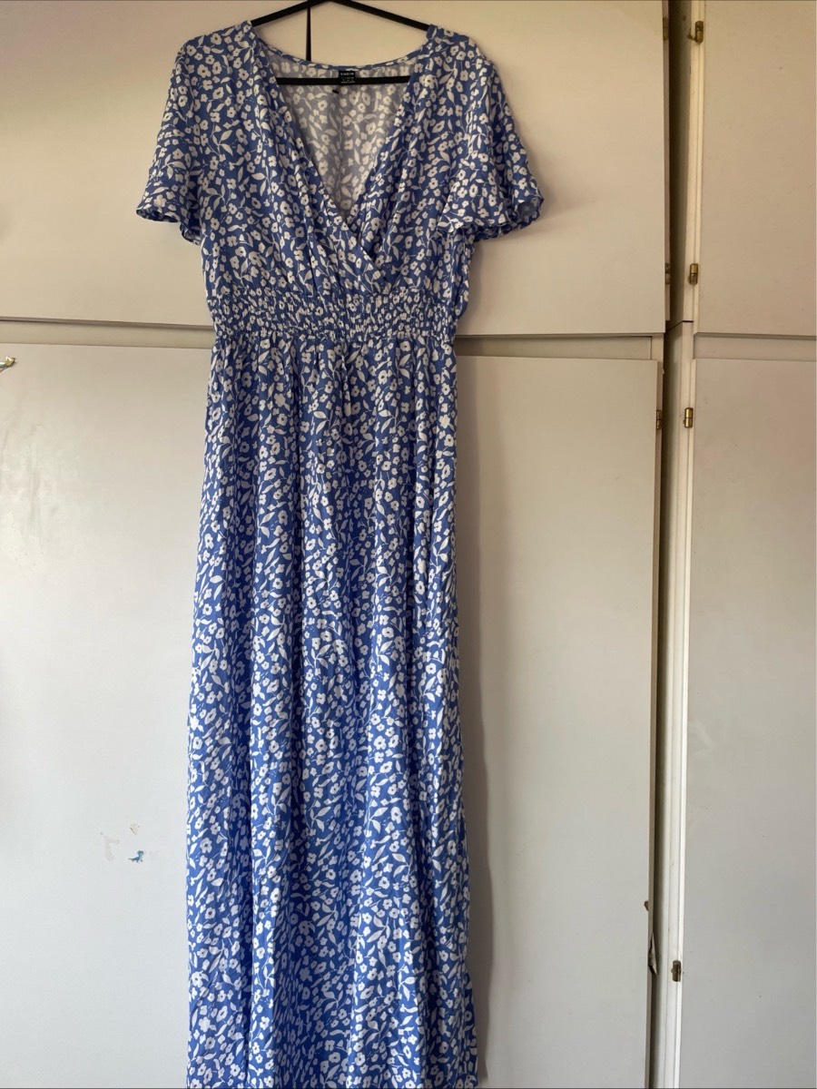 SHEIN Blue Floral Maxi Dress Smocked Cottagecore Flutter Sleeve Viscose S