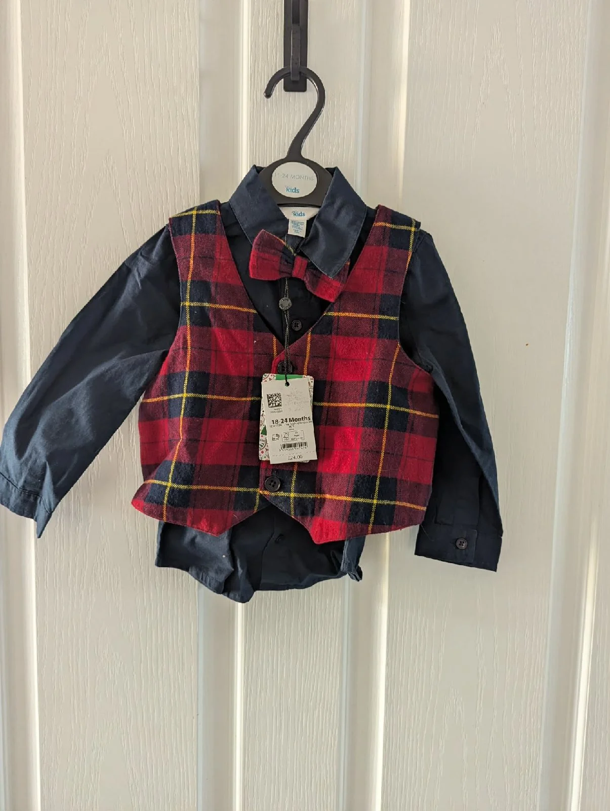 Waistcoat, bow tie and shirt set