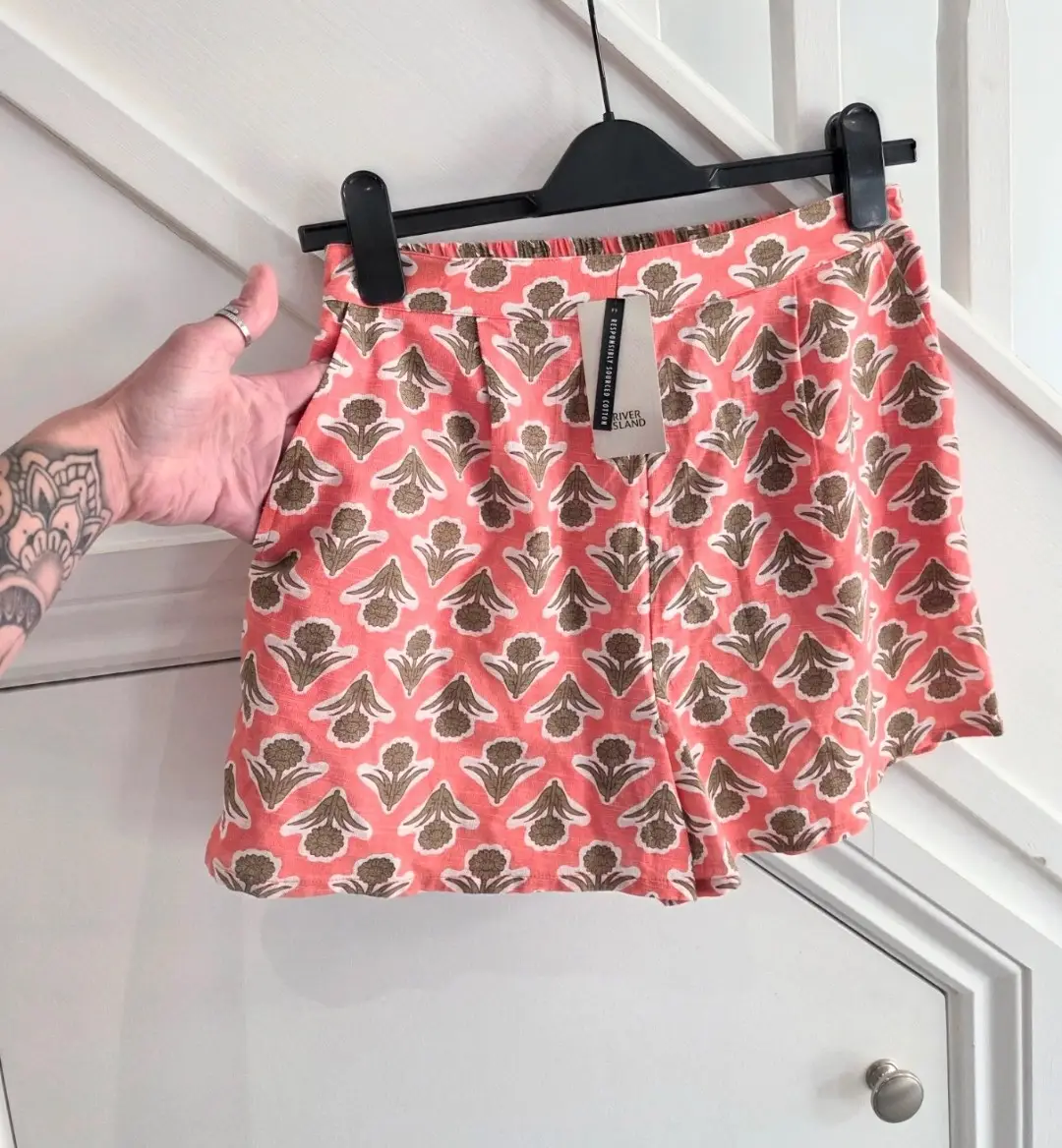 River Island BNWT womens cotton summer holiday elasticated waist shorts size 8