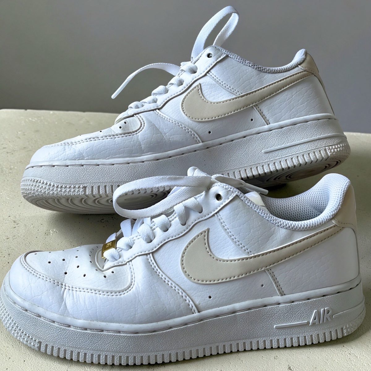 Nike Air Force 1 Low White/Beige UK 4.5 Rare Colourway | Beige Swoosh | Gold Accents | AF1 Trainers