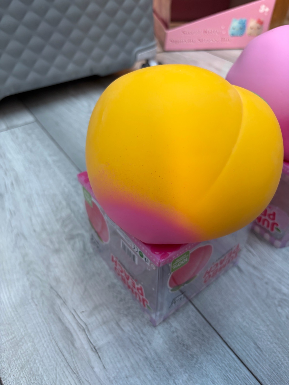 Jumbo peach squishy