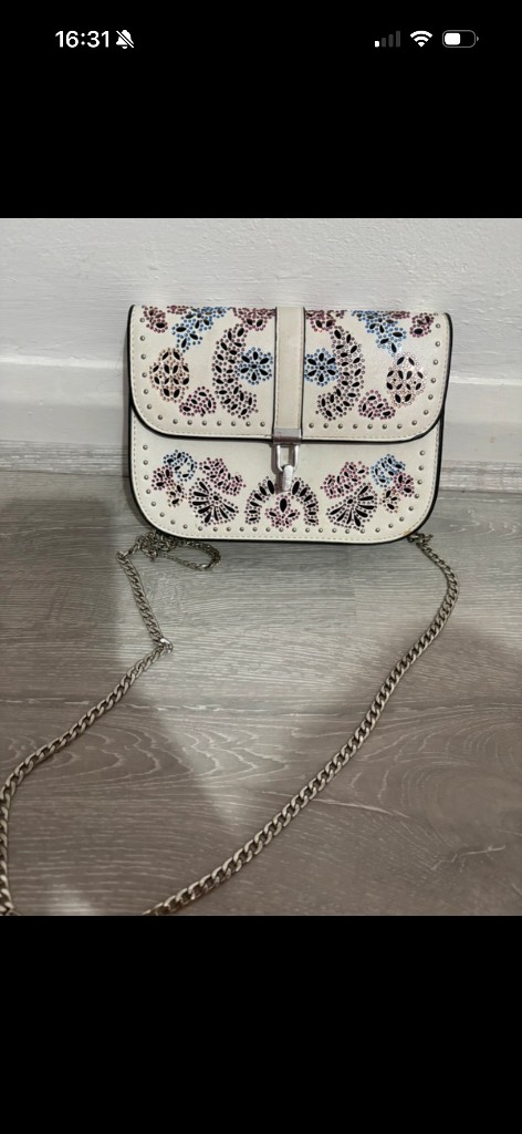 Shoulder bag