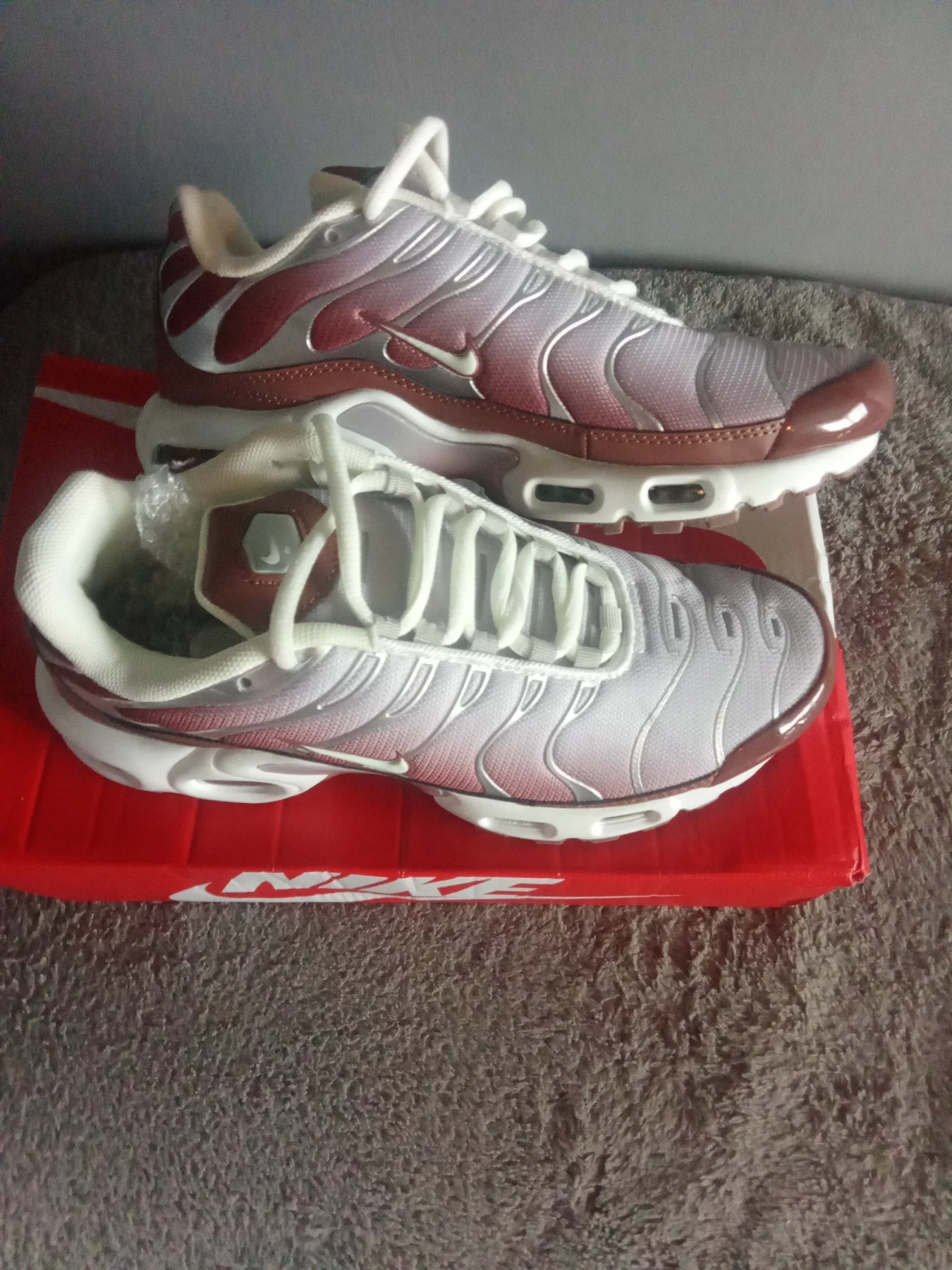 Comfortable fashion trainers