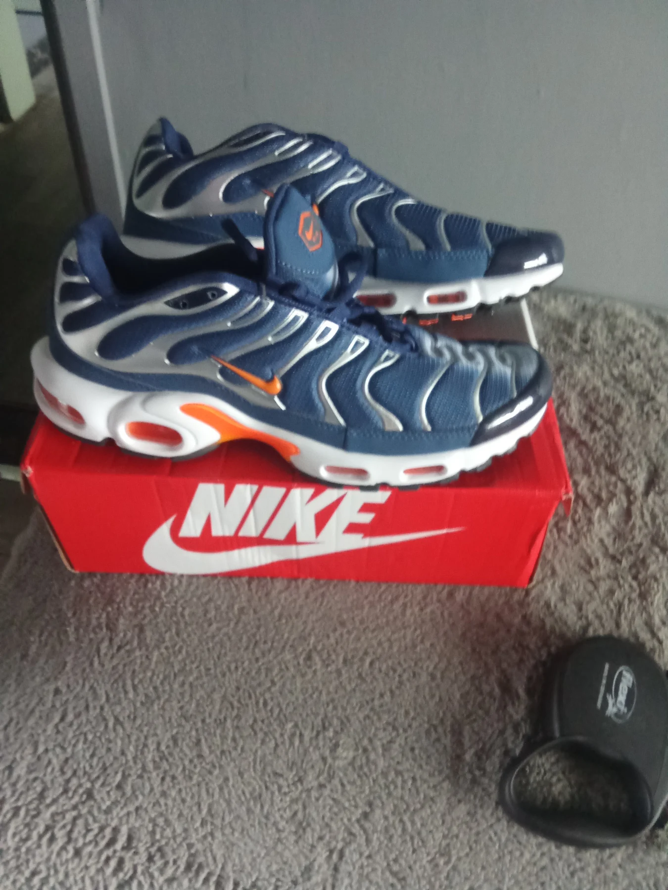 Sports Shoes