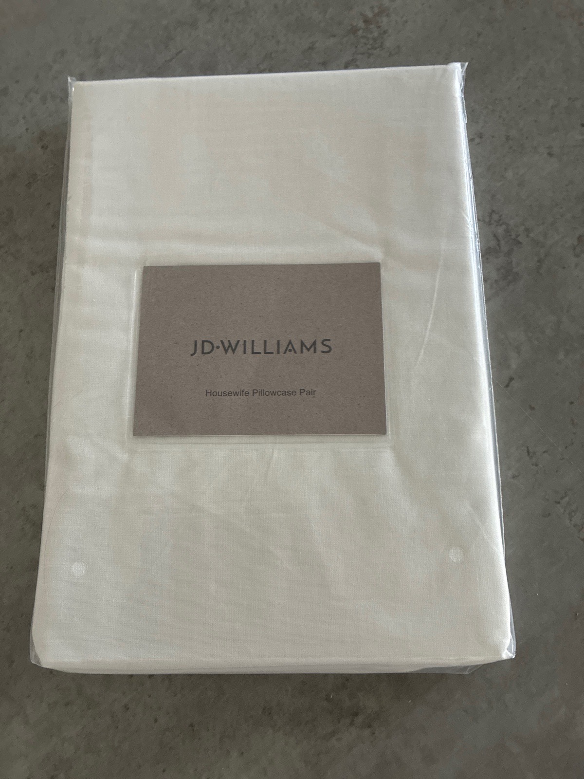 Pair of white non iron pillowcases