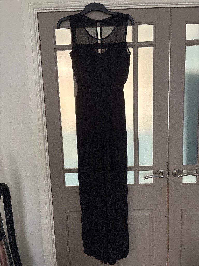 Forever 21 black smart jumpsuit