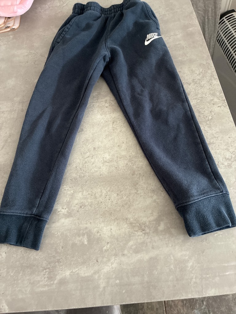 Boys Nike joggers age 6-7 years