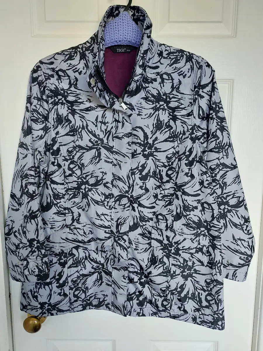 TIGI Grey & Black Floral Print Zip-Up Jacket Size 14/16