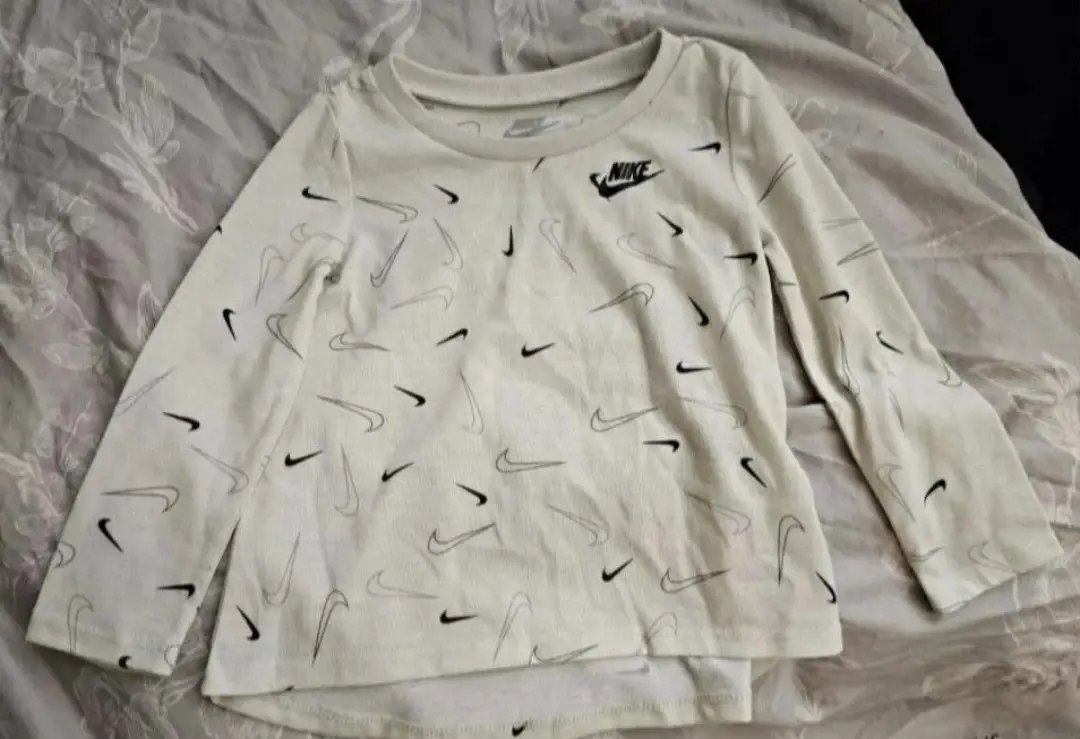 Boys Nike top size 24 months