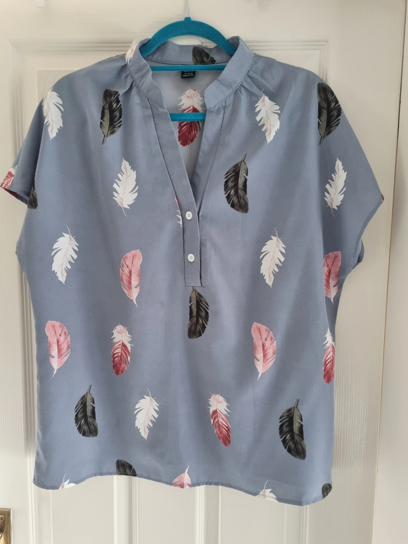 Shein Blouse Feather Design XL