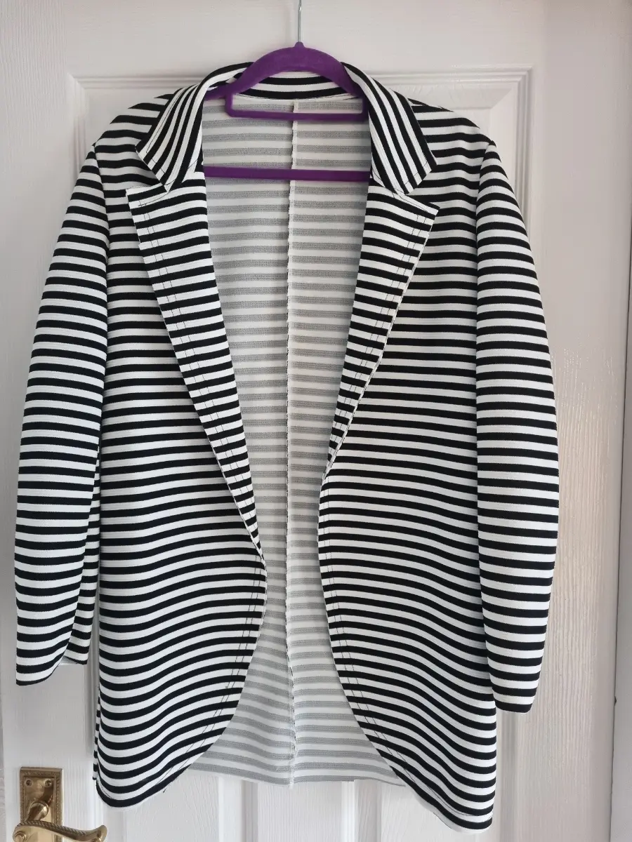 Smart Black & White Striped Jacket M