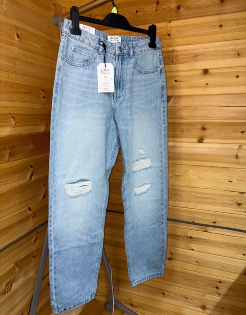 Miss Selfridge mom jean with rips in light wash blue