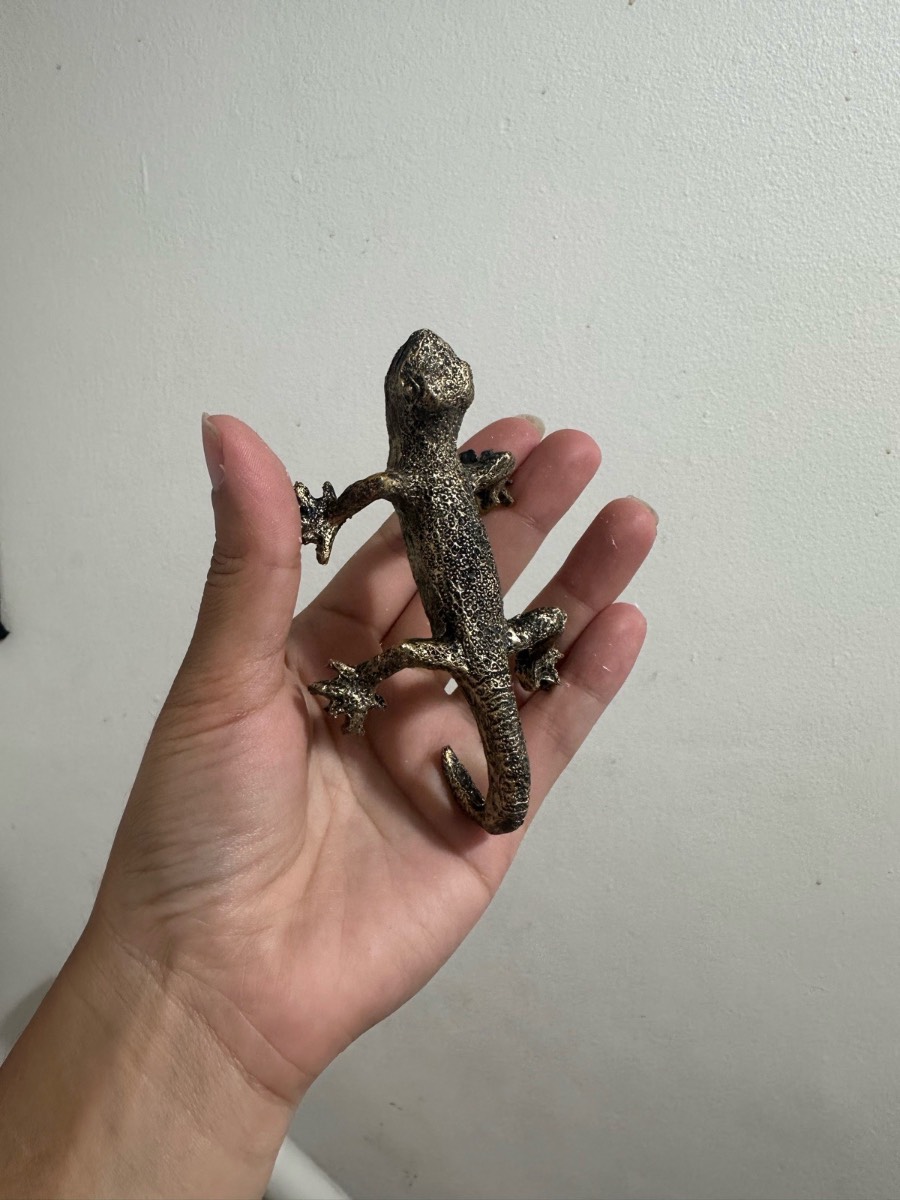 Vintage style gecko plant hanger ornament animal theme antique look home decor lizard hanging
