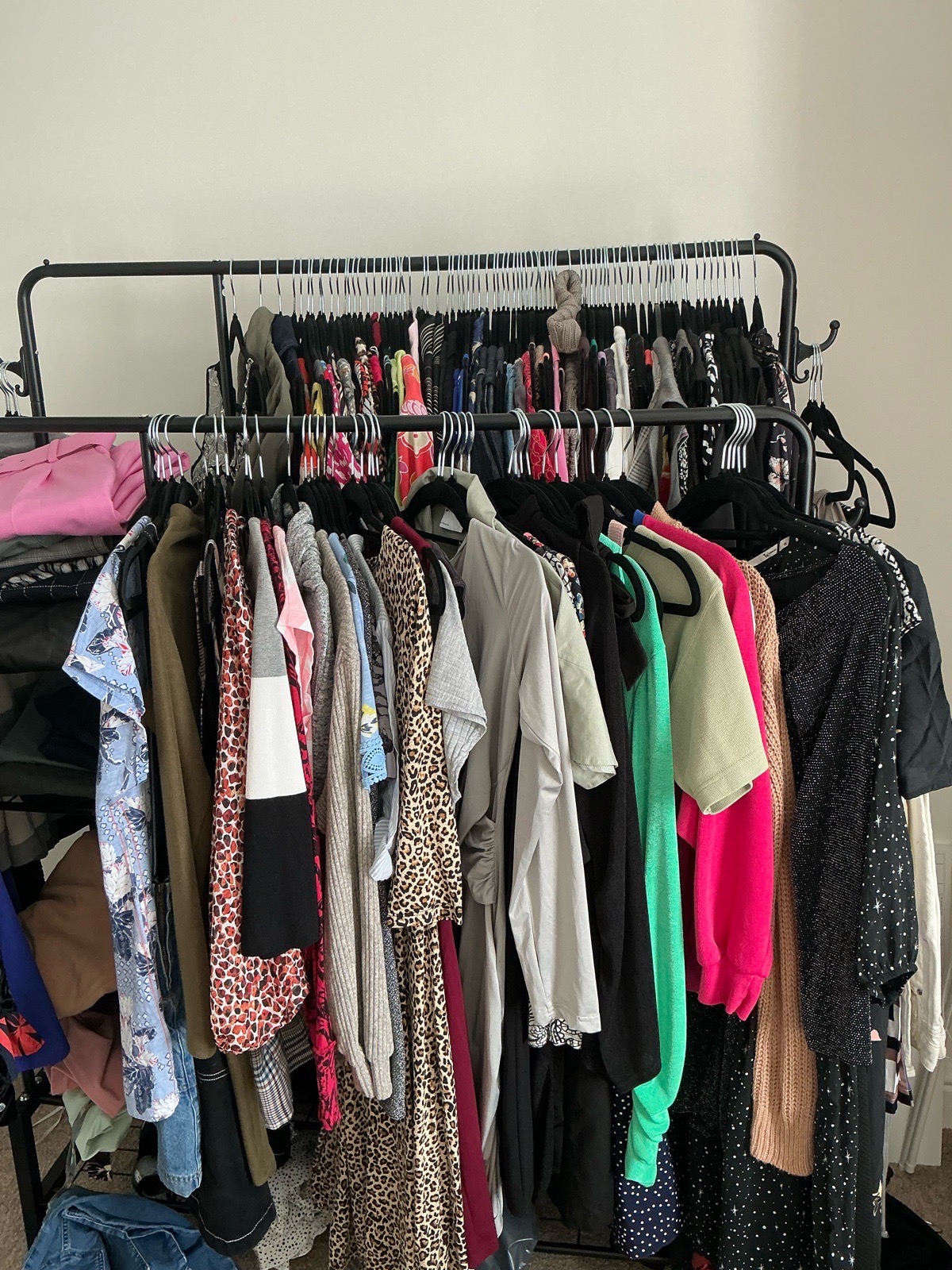 Clothing bundle 20 items