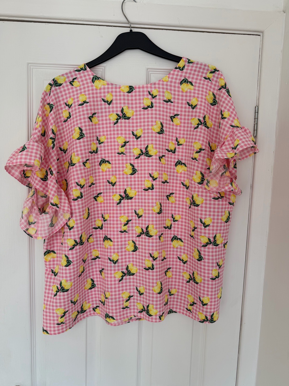 Ladies T-shirt size 20 lemon pattern pink and yellow cottagecore summer