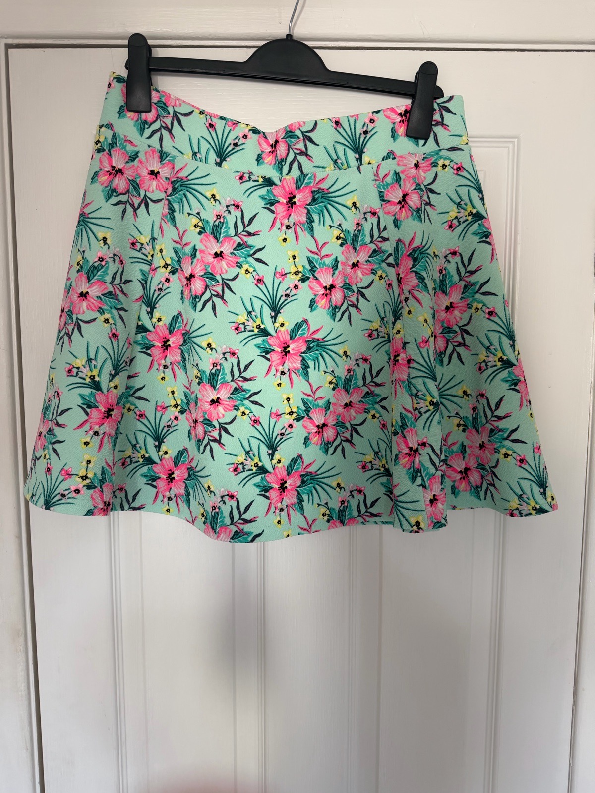 Ladies skirt size L floral pattern summer skirt summer wear mini skirt