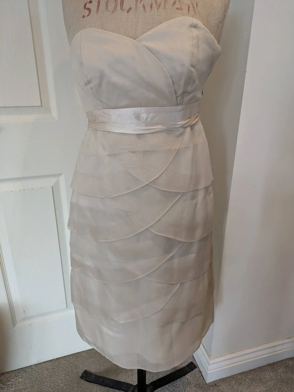 John Lewis size 12 - 100% Silk - strapless Cream/ off white formal zip up dress with silk belt