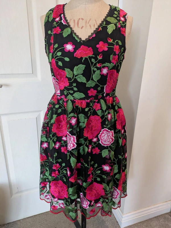 Fenn Wright Manson, Size 12, Black zip up summer dress with pink & red floral cross stitched design
