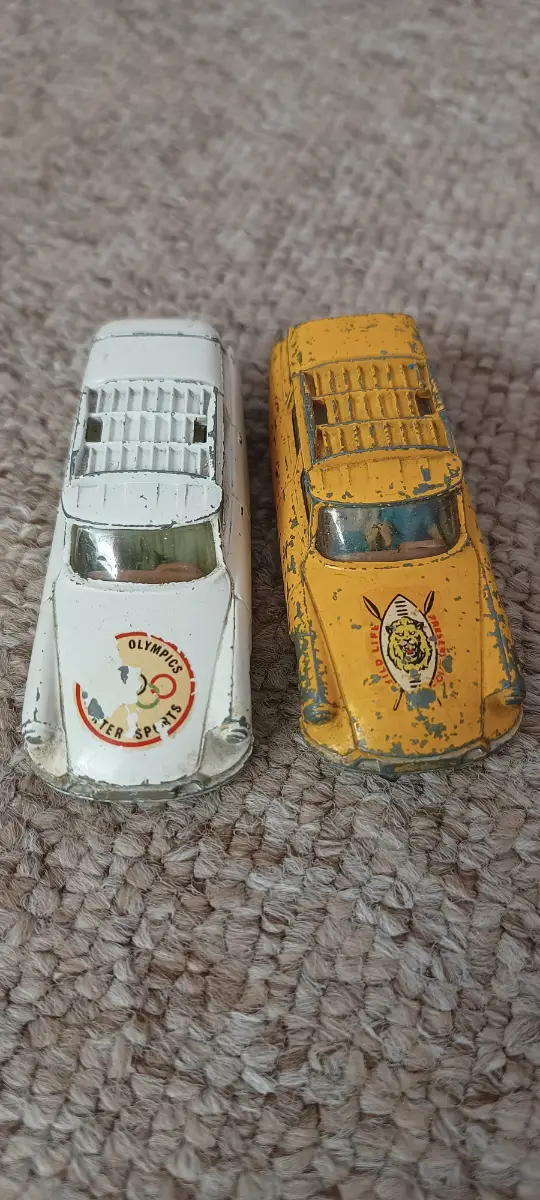 Kids toy Citroen safari car set by corgi toys