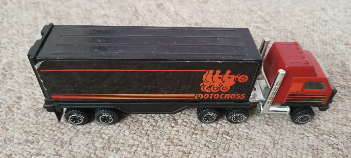 Kids toy Tonka Motocross truck lorry
