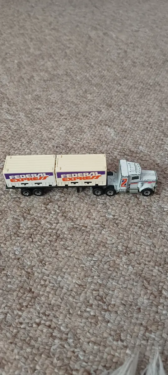Kids toy matchbox federal express lorry truck with trailer