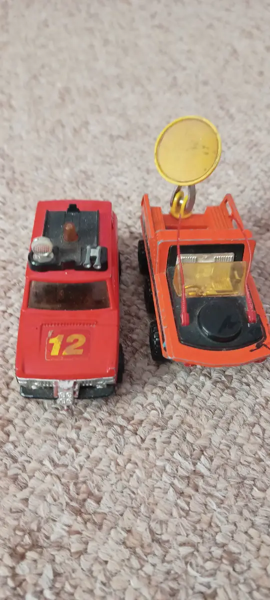 Kids toy corgi the explorers and fire control range rover